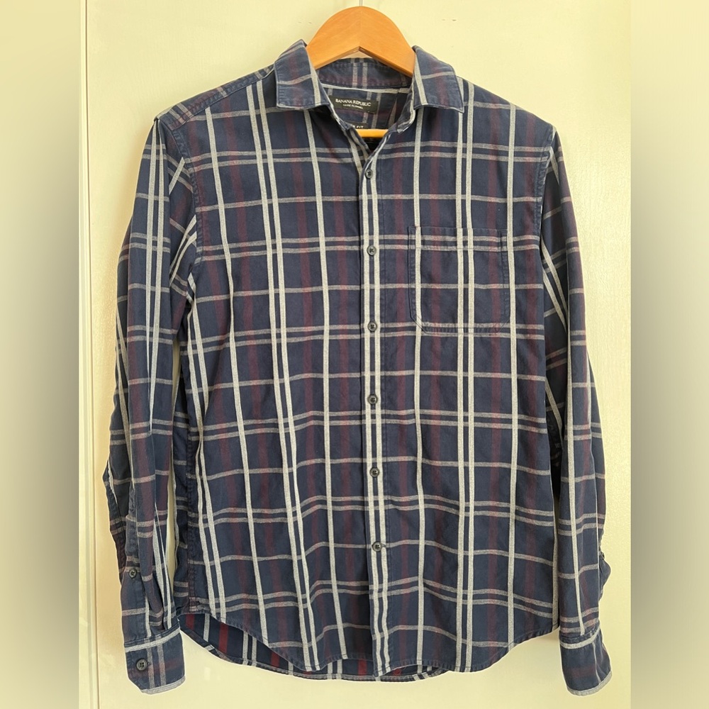 Banana Republic Luxe Flannel Camden Fit Small
